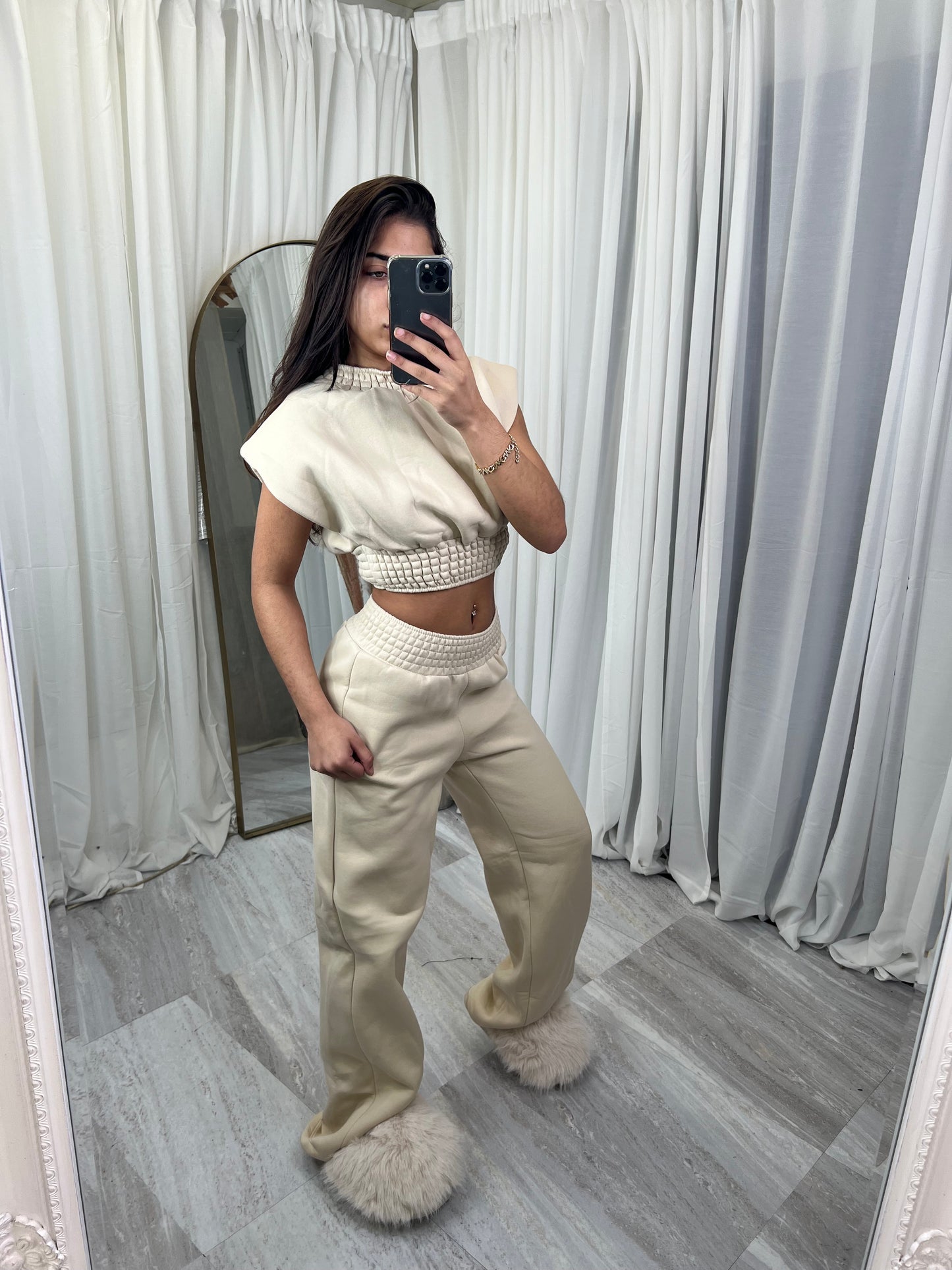 Sleeveless shoulder padded wide leg loungewear set
