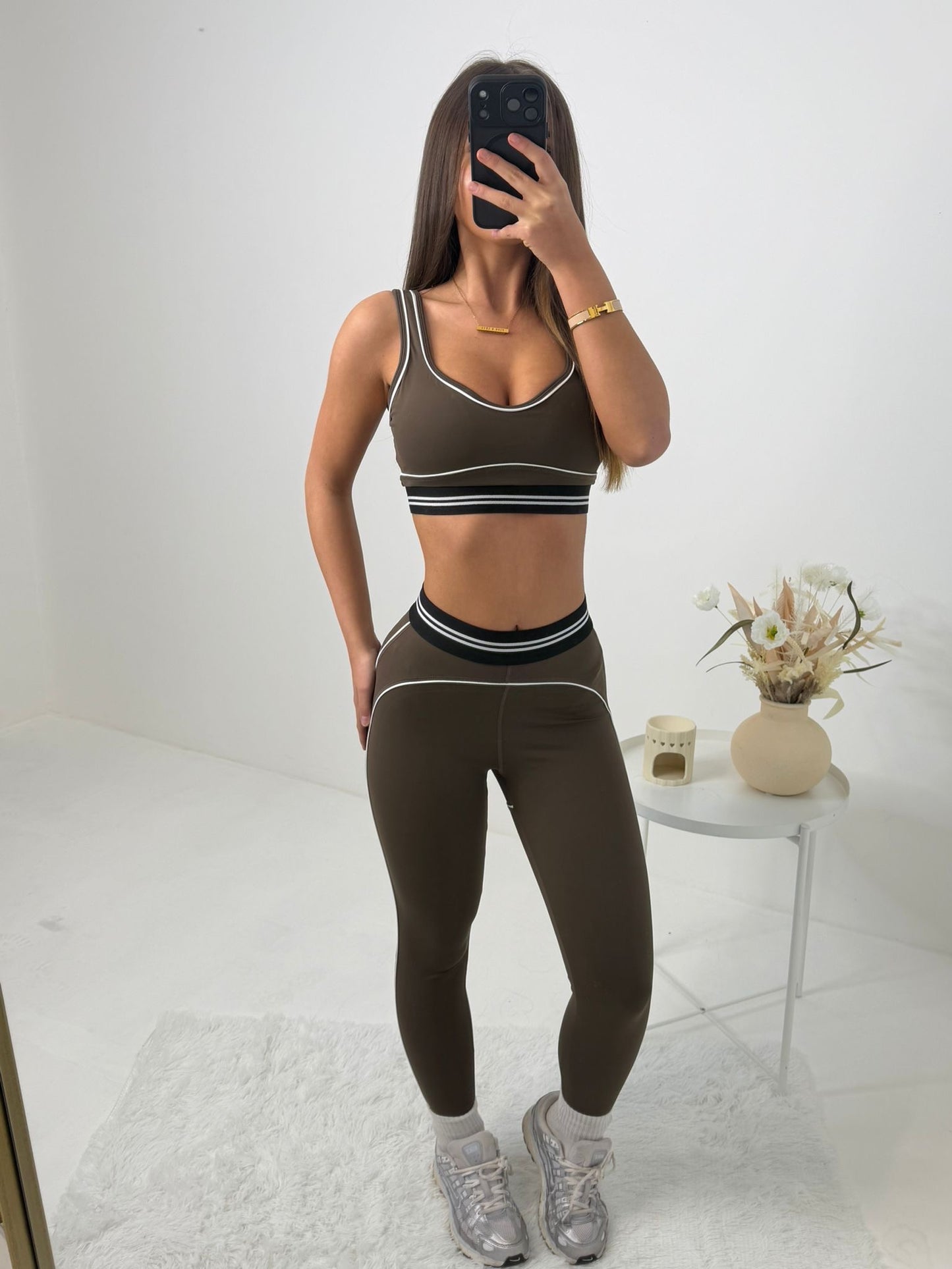 LUX contrast waistband padded gym set with piping detail