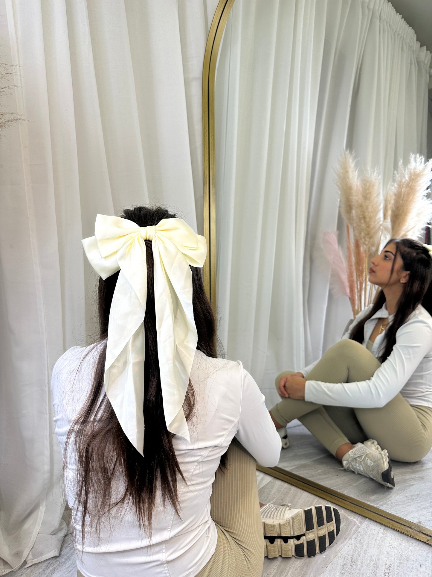 XL GIANT satin hair bow