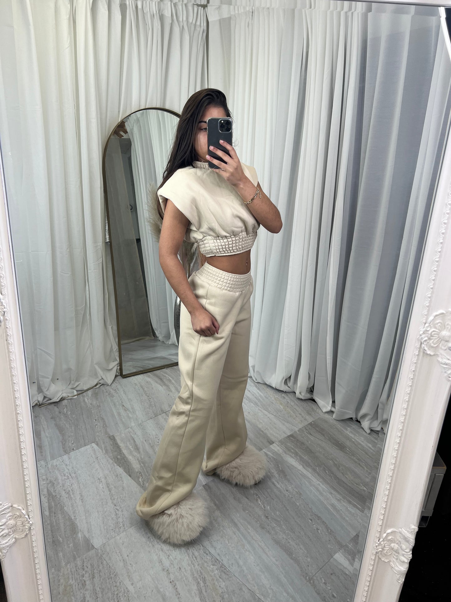 Sleeveless shoulder padded wide leg loungewear set
