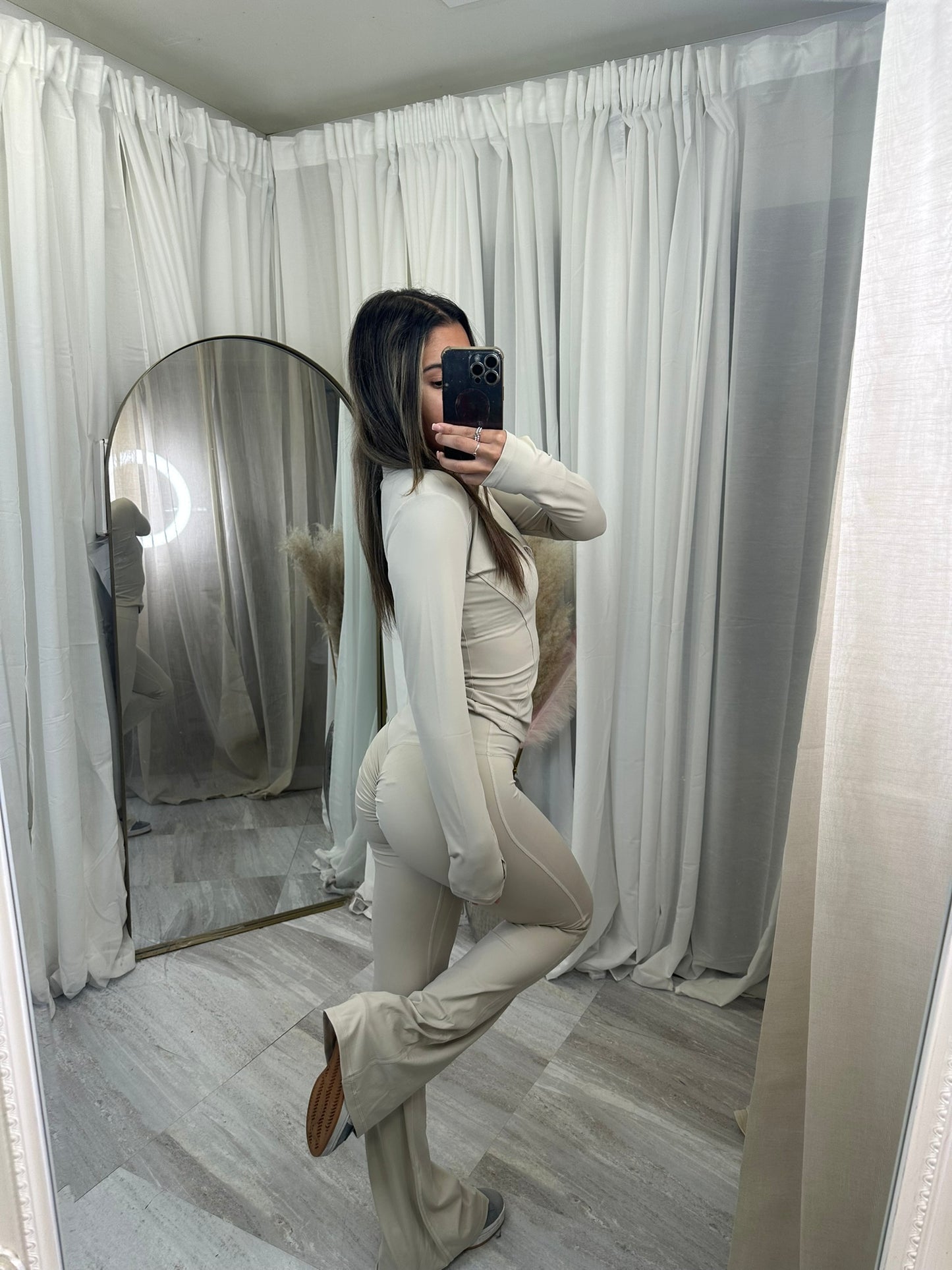SCULPT gym jacket and scrunch bum flares 3361
