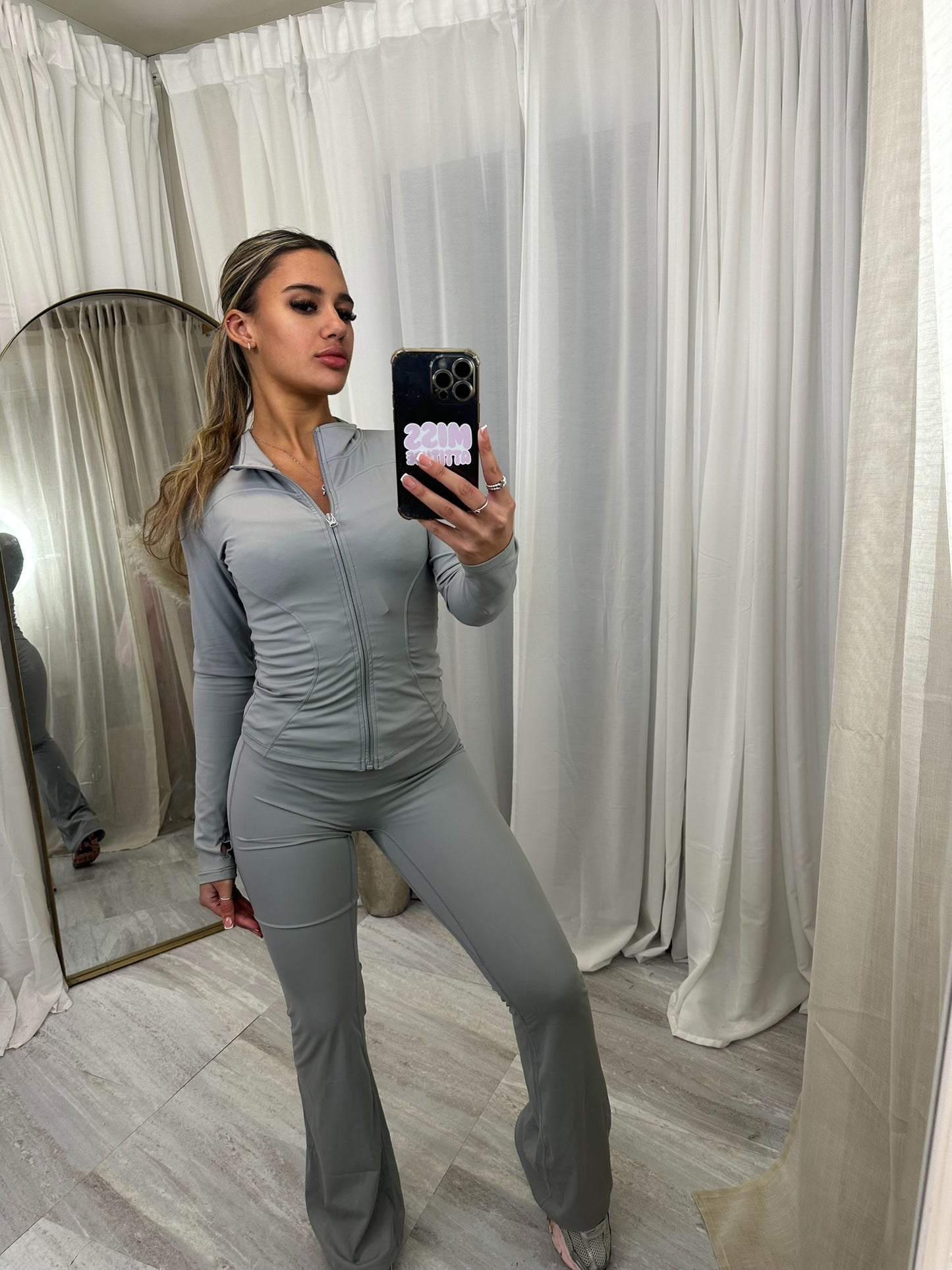 Active wear long sleeve jacket