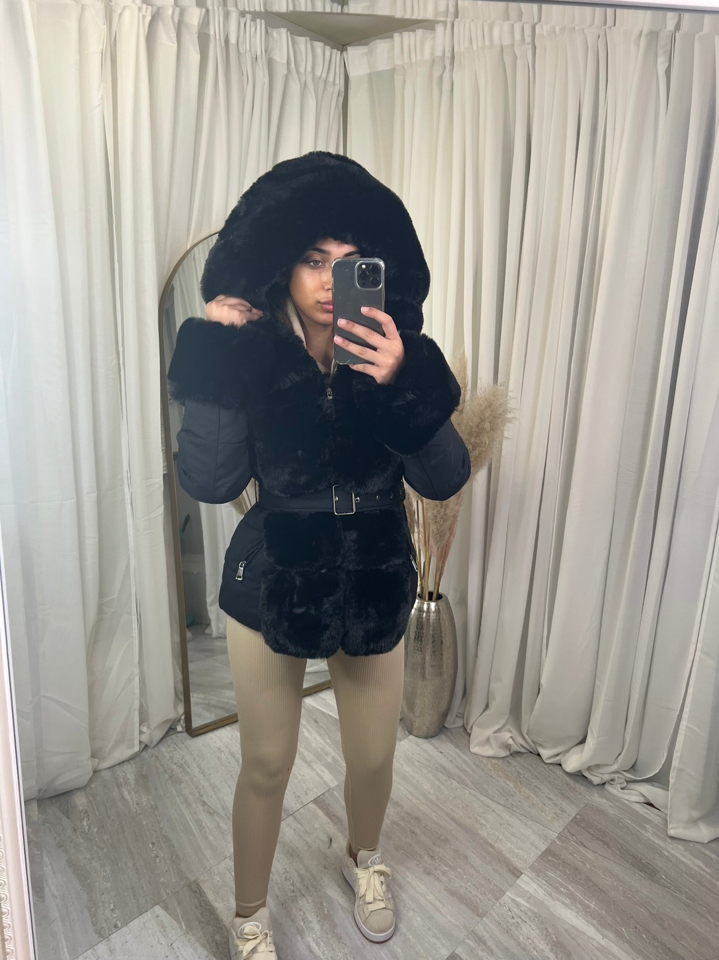 Fur cuff puffer coat with fur collar