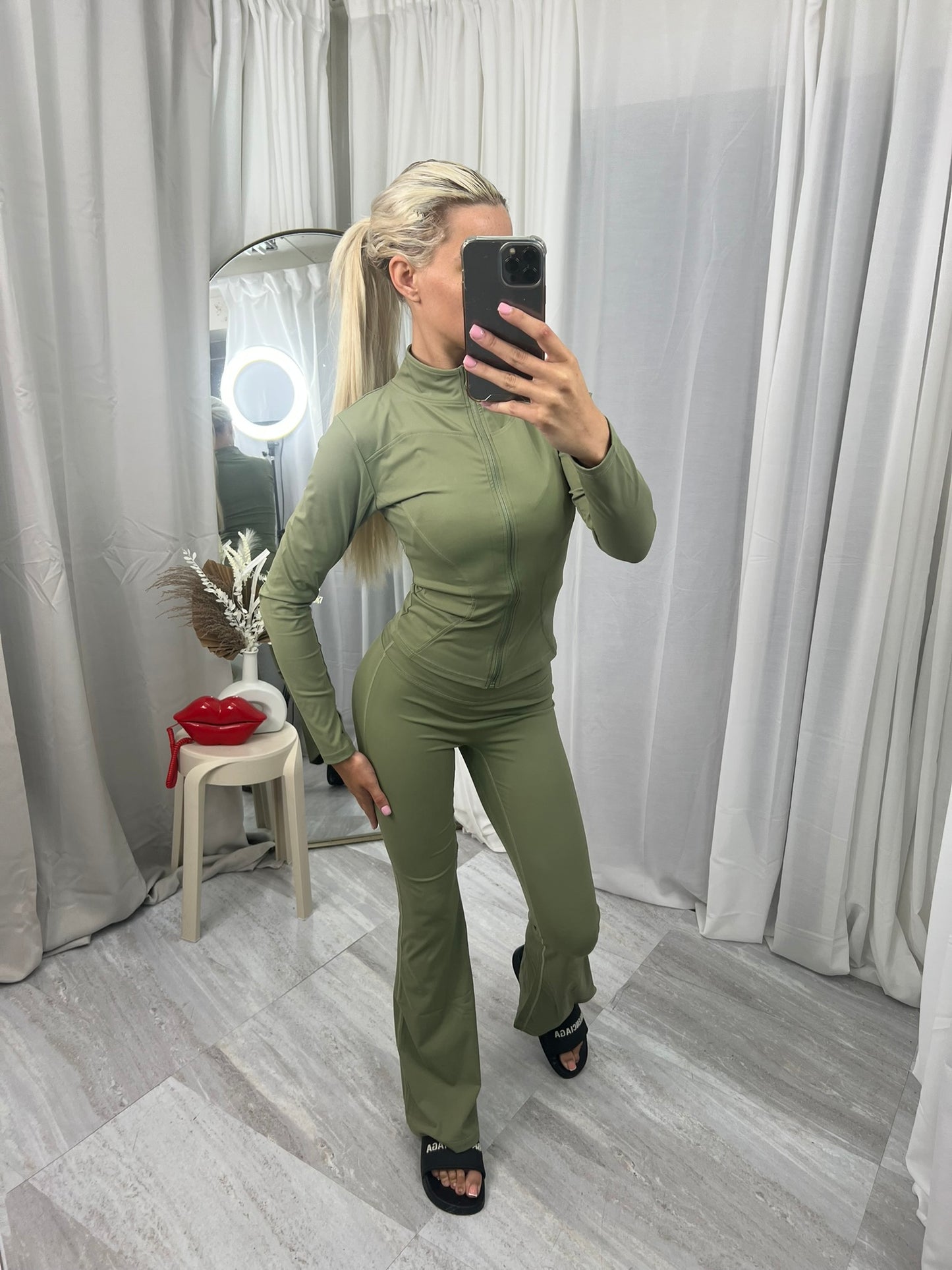 SCULPT gym jacket and scrunch bum flares 3361