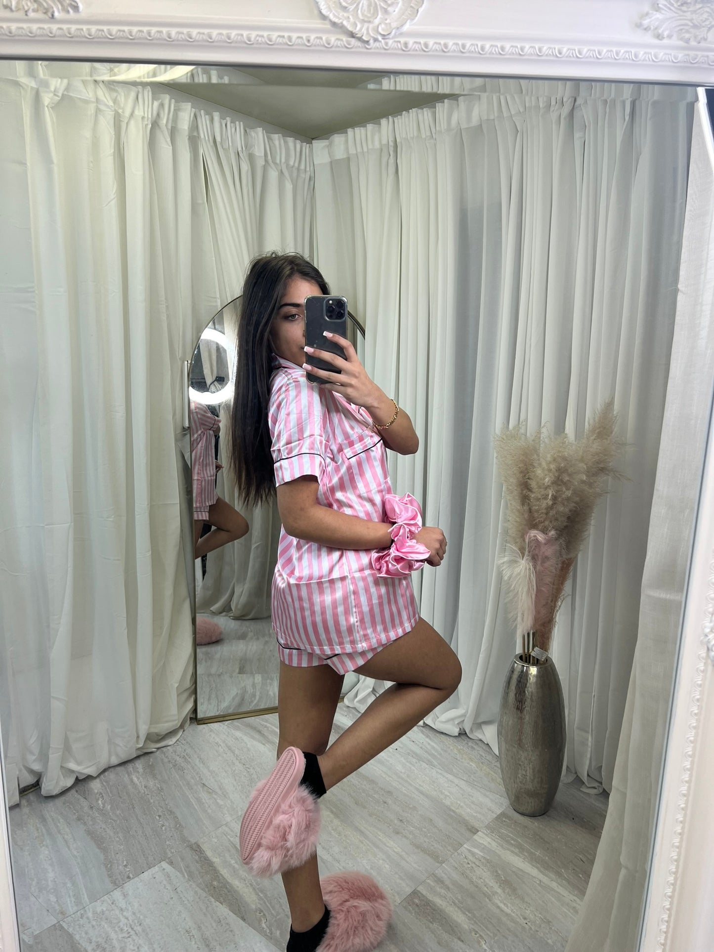 Pyjamas short sleeved with shorts