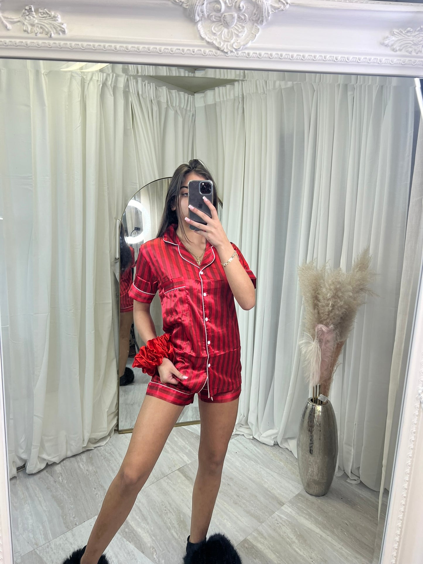 Pyjamas short sleeved with shorts
