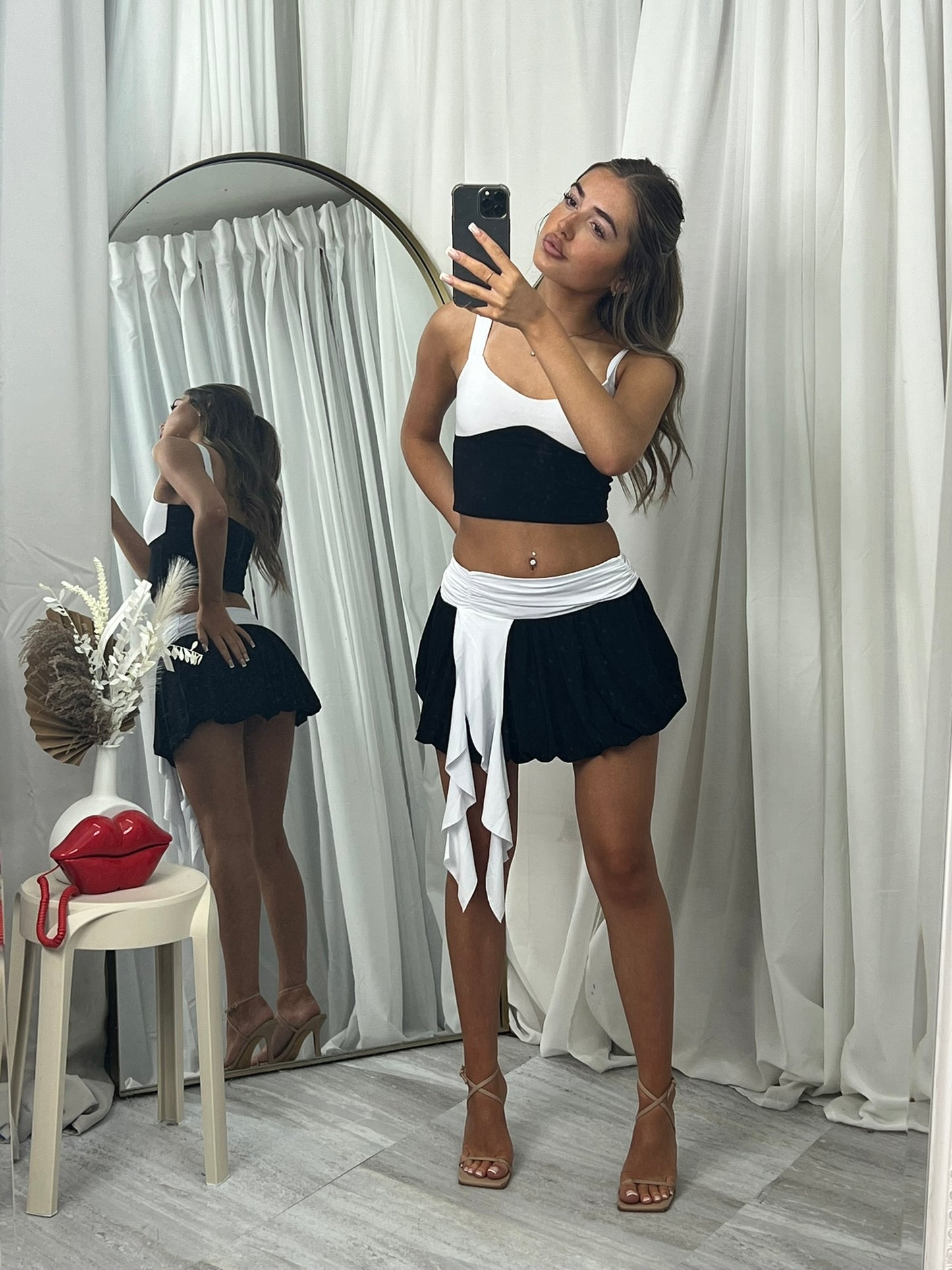 Sweetheart neckline crop top with drape detail mini skirt