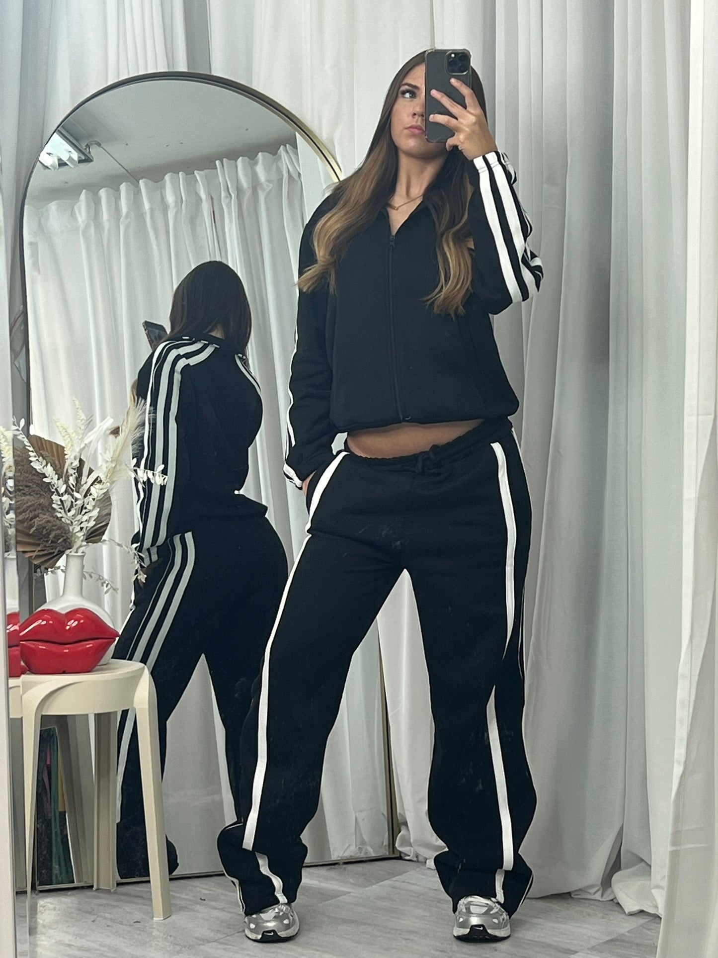 Wide leg striped detail with front pockets tracksuit dove grey