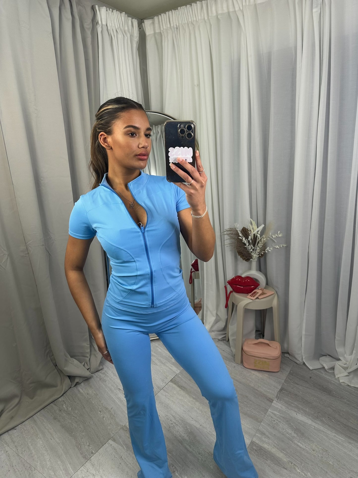 Short sleeve sculpting gym jacket and flares 3389