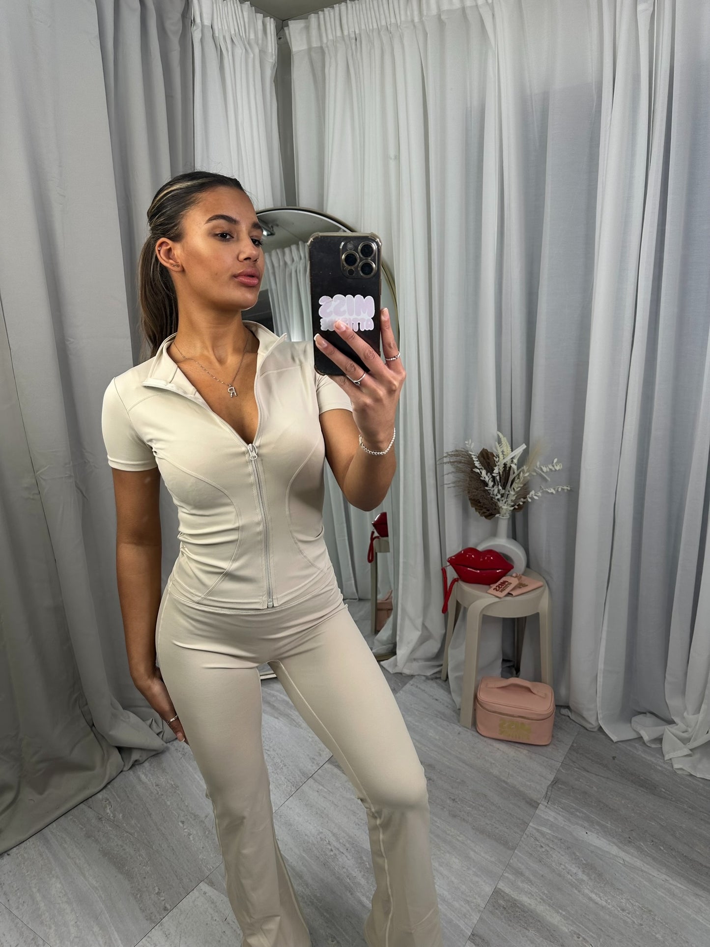 Short sleeve sculpting gym jacket and flares 3389