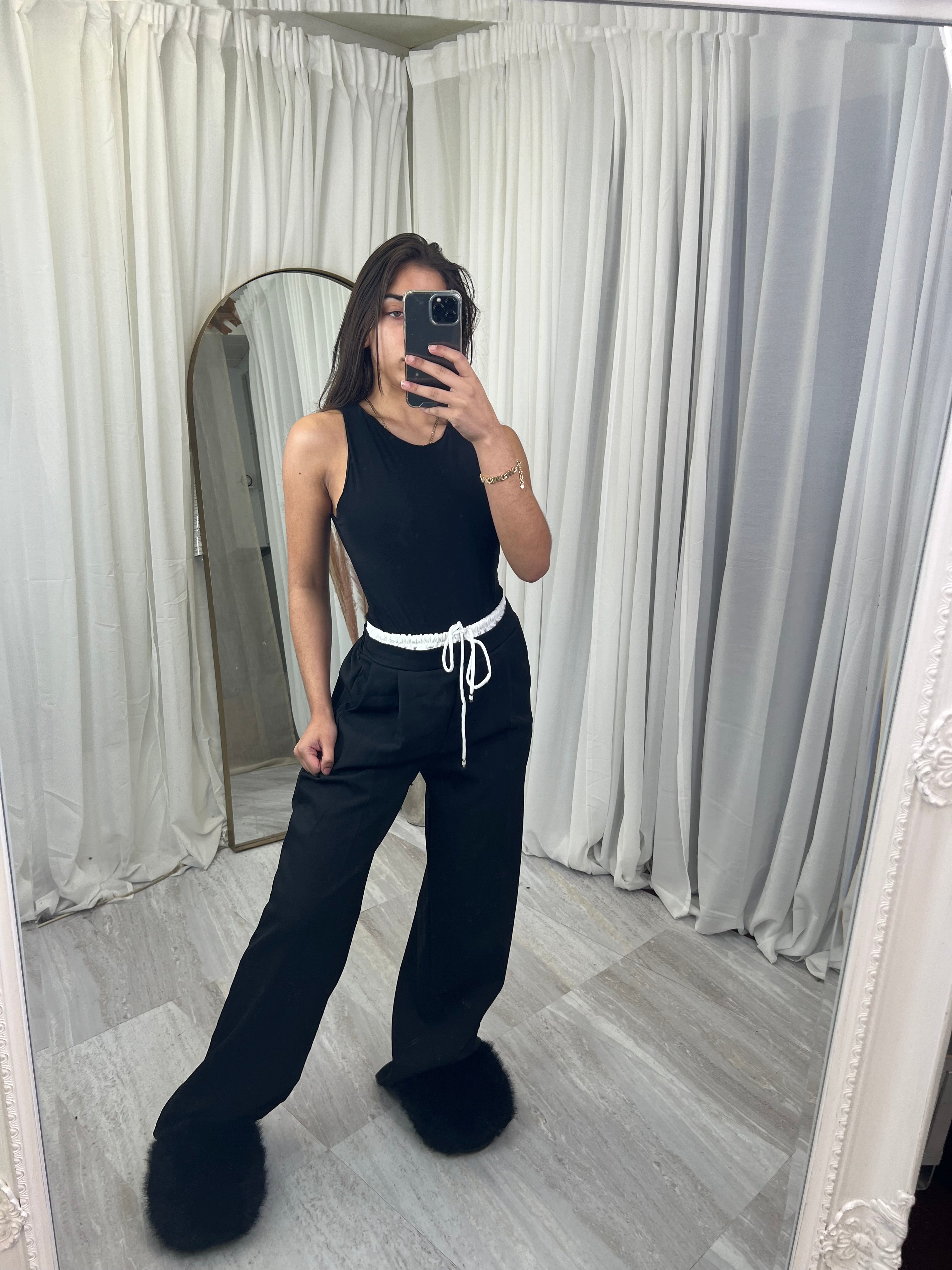 Contrast waistband pleated trousers