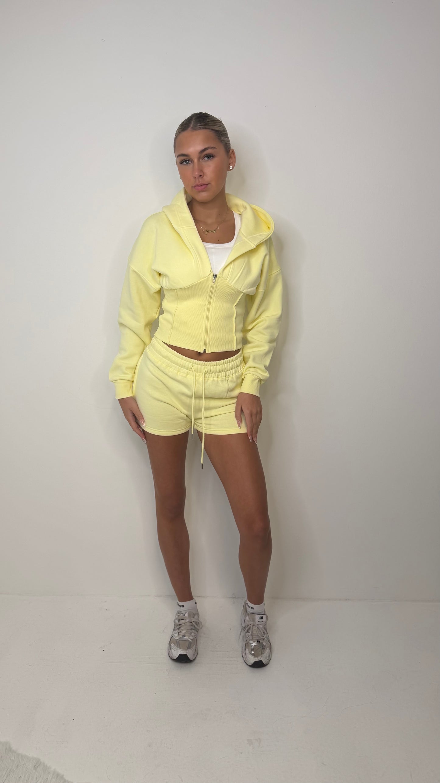 Eloise compression waist hooded shorts set with drawstring and pockets YELLOW