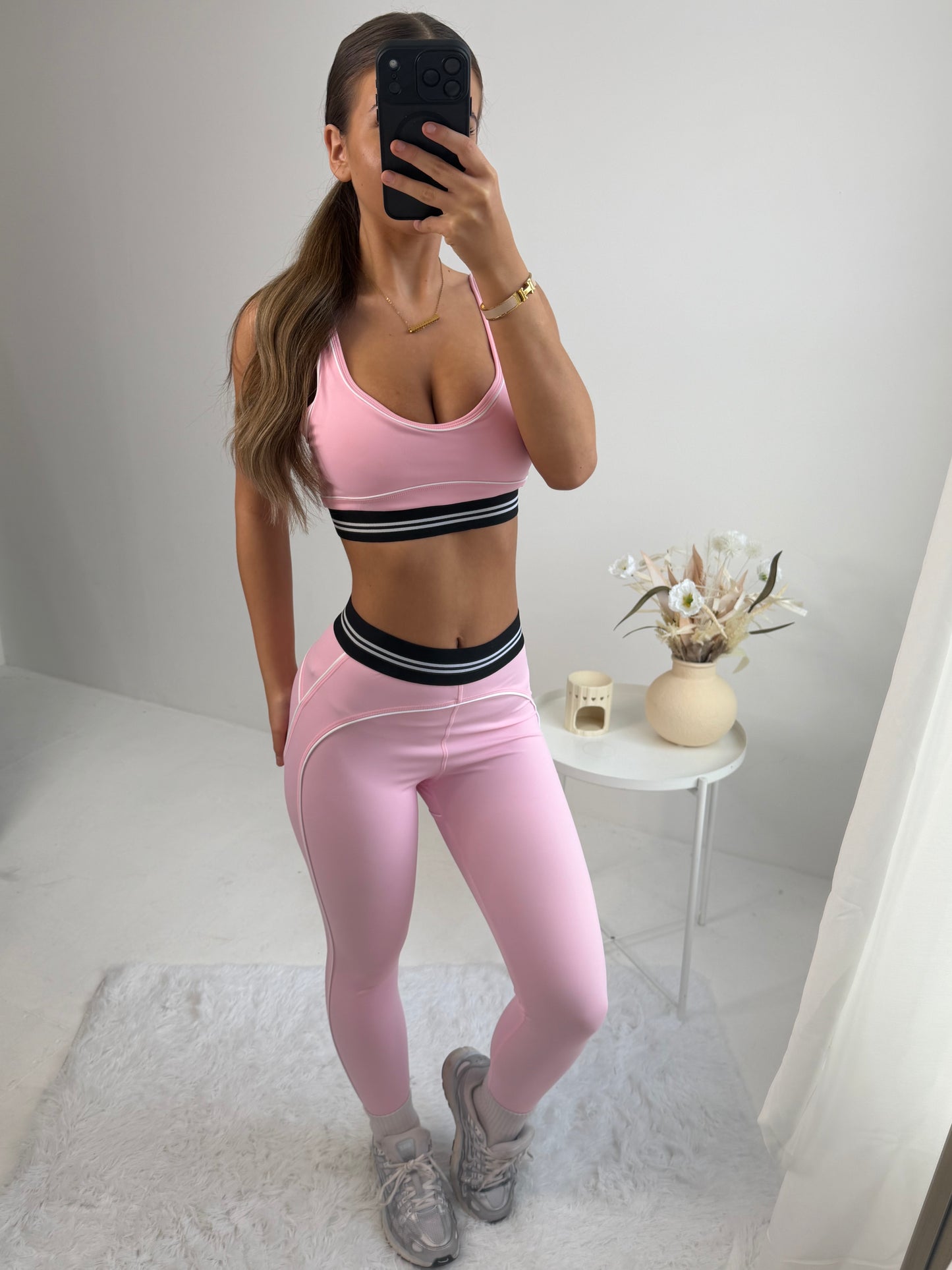 LUX contrast waistband padded gym set with piping detail