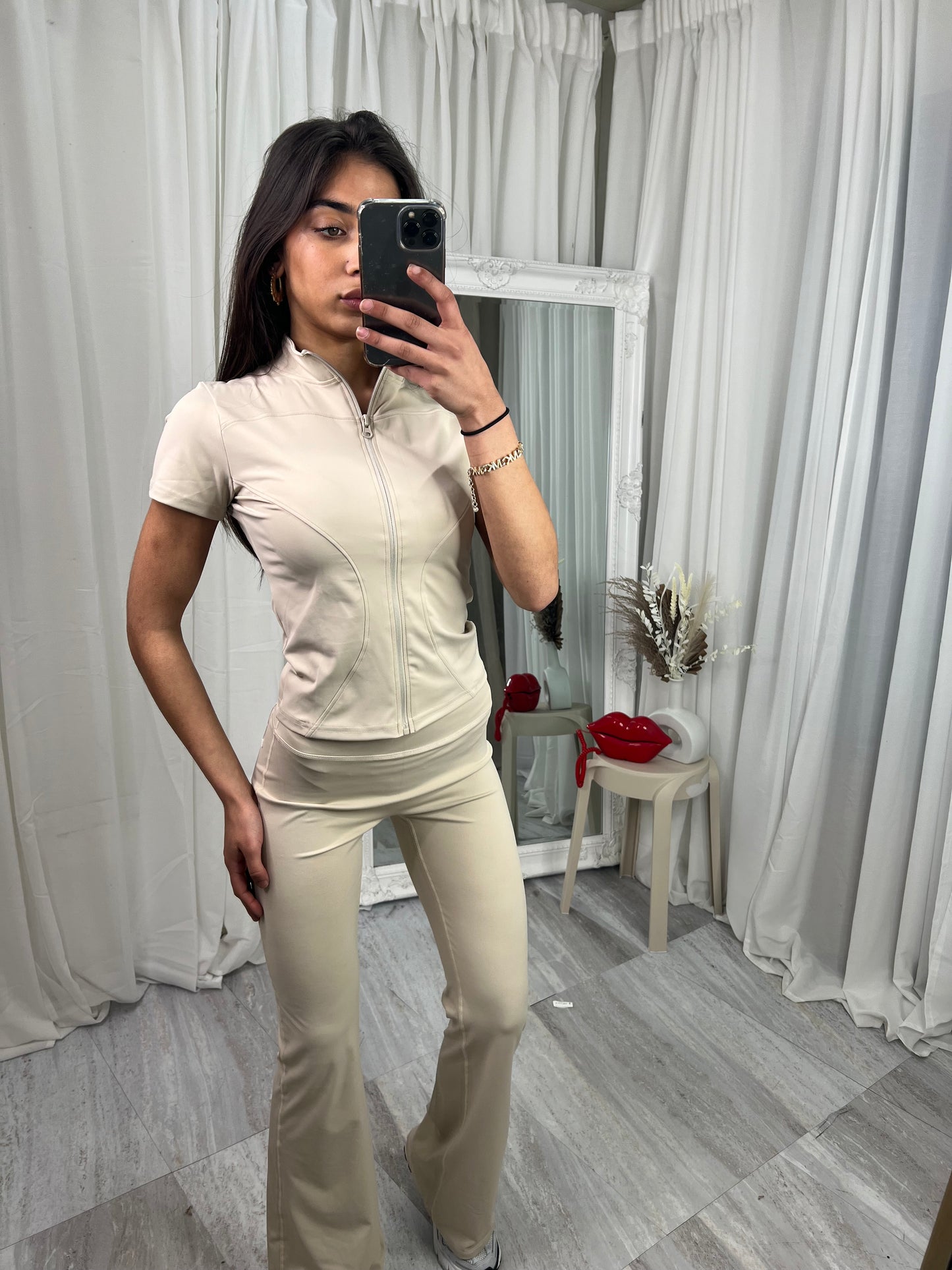 Short sleeve sculpting gym jacket and flares 3389