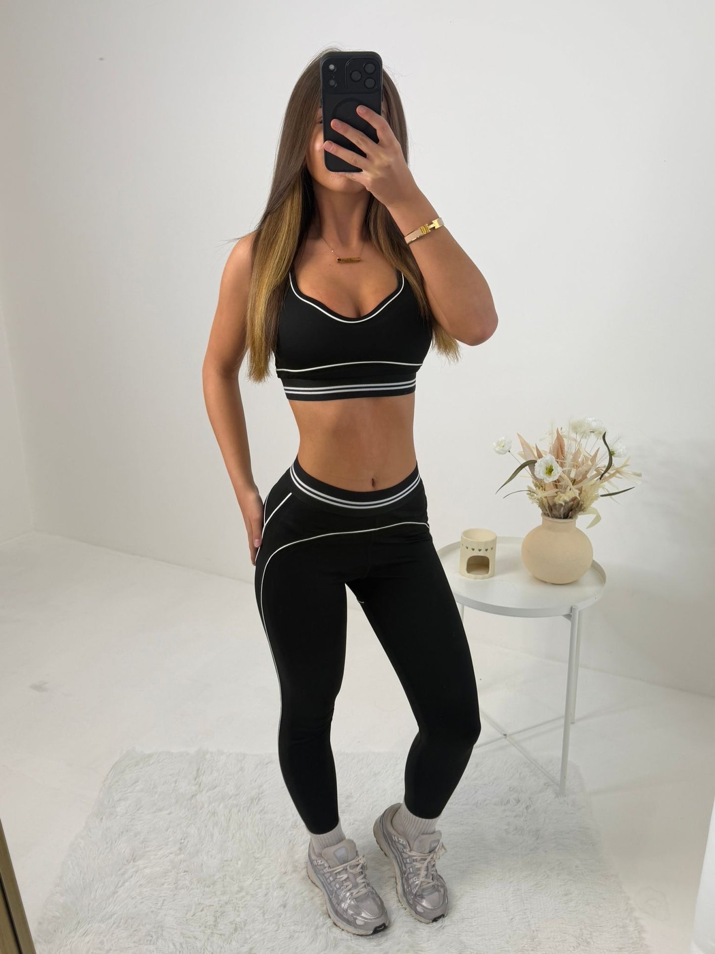 LUX contrast waistband padded gym set with piping detail