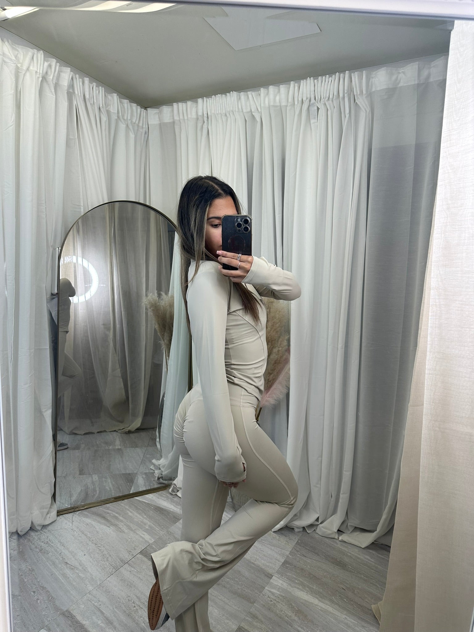 SCULPT gym jacket and scrunch bum flares 3361