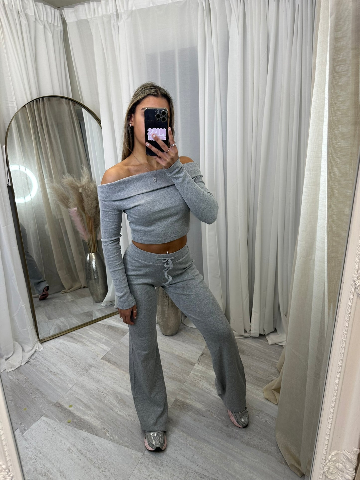 Off the shoulder low waisted lounge wear set