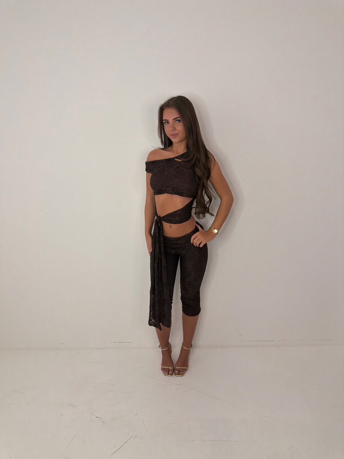 Honey Lace Off the shoulder Capri Set