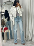 White denim buckle long sleeved jacket