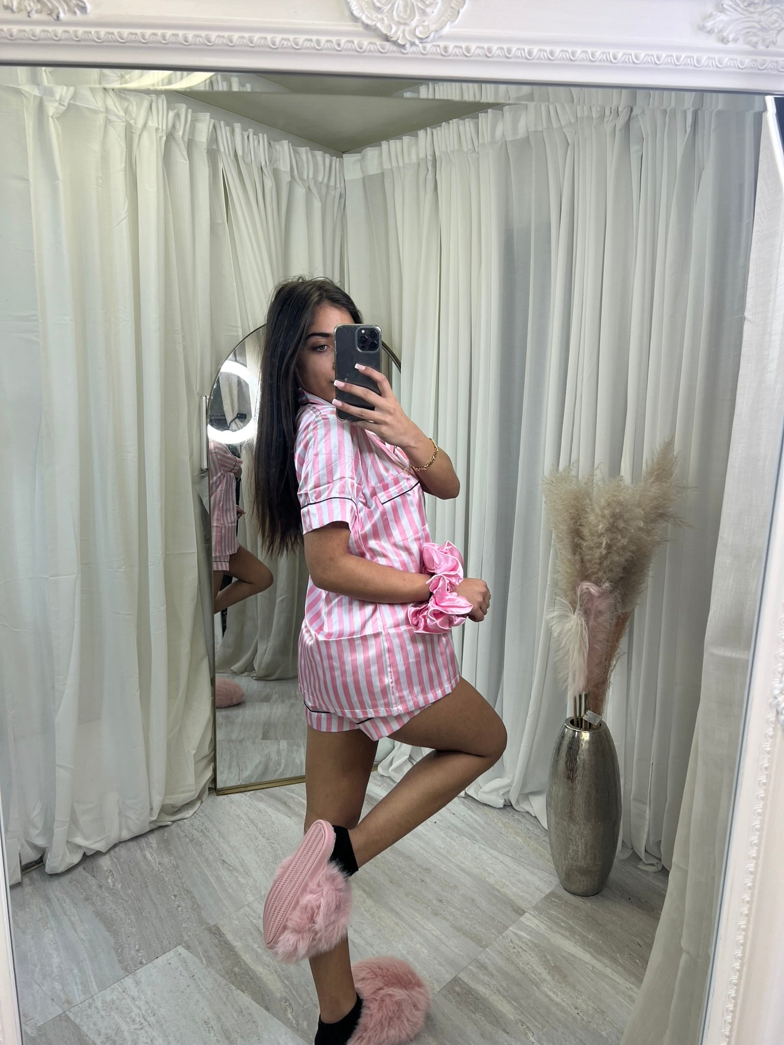 Pyjamas short sleeved with shorts
