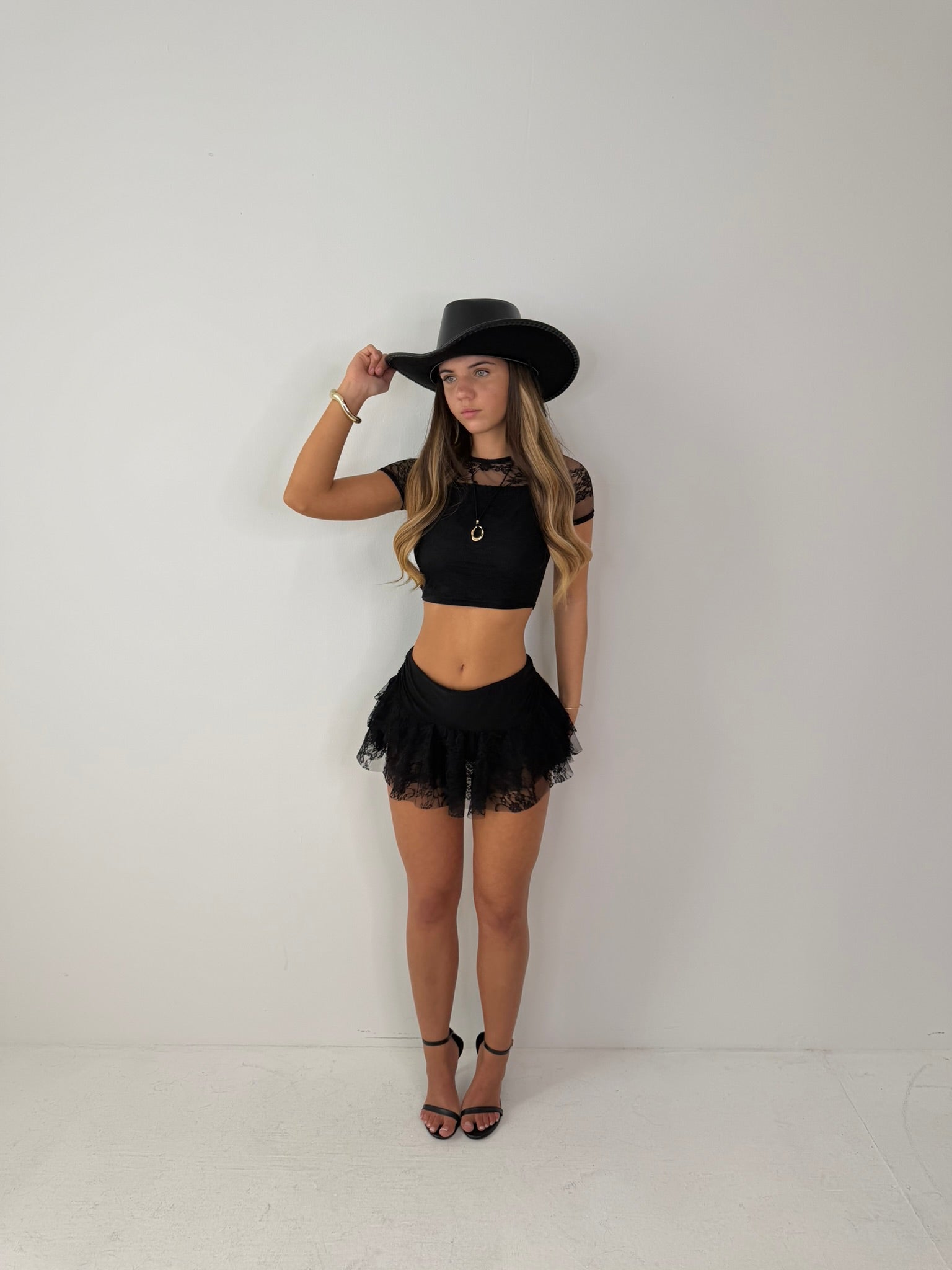 Kali lace layered skort with short sleeved crop top festival summer holiday outfit (Copy)