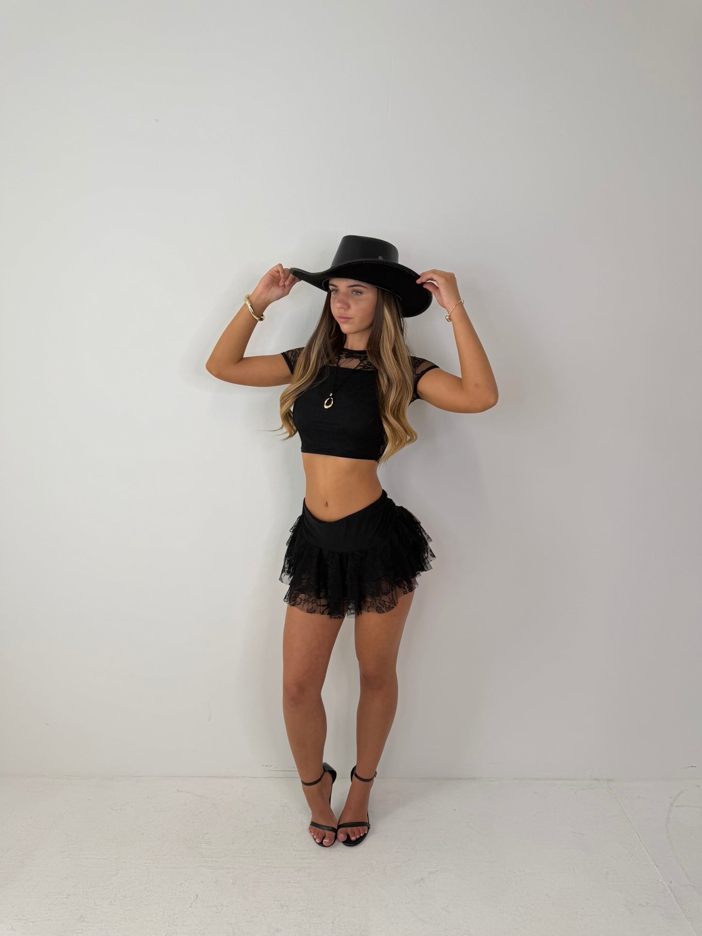 Kali lace layered skort with short sleeved crop top festival summer holiday outfit (Copy)
