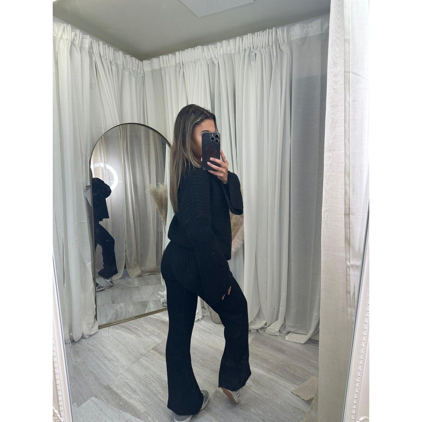 Buttoned flared knitted set with flared Bottoms