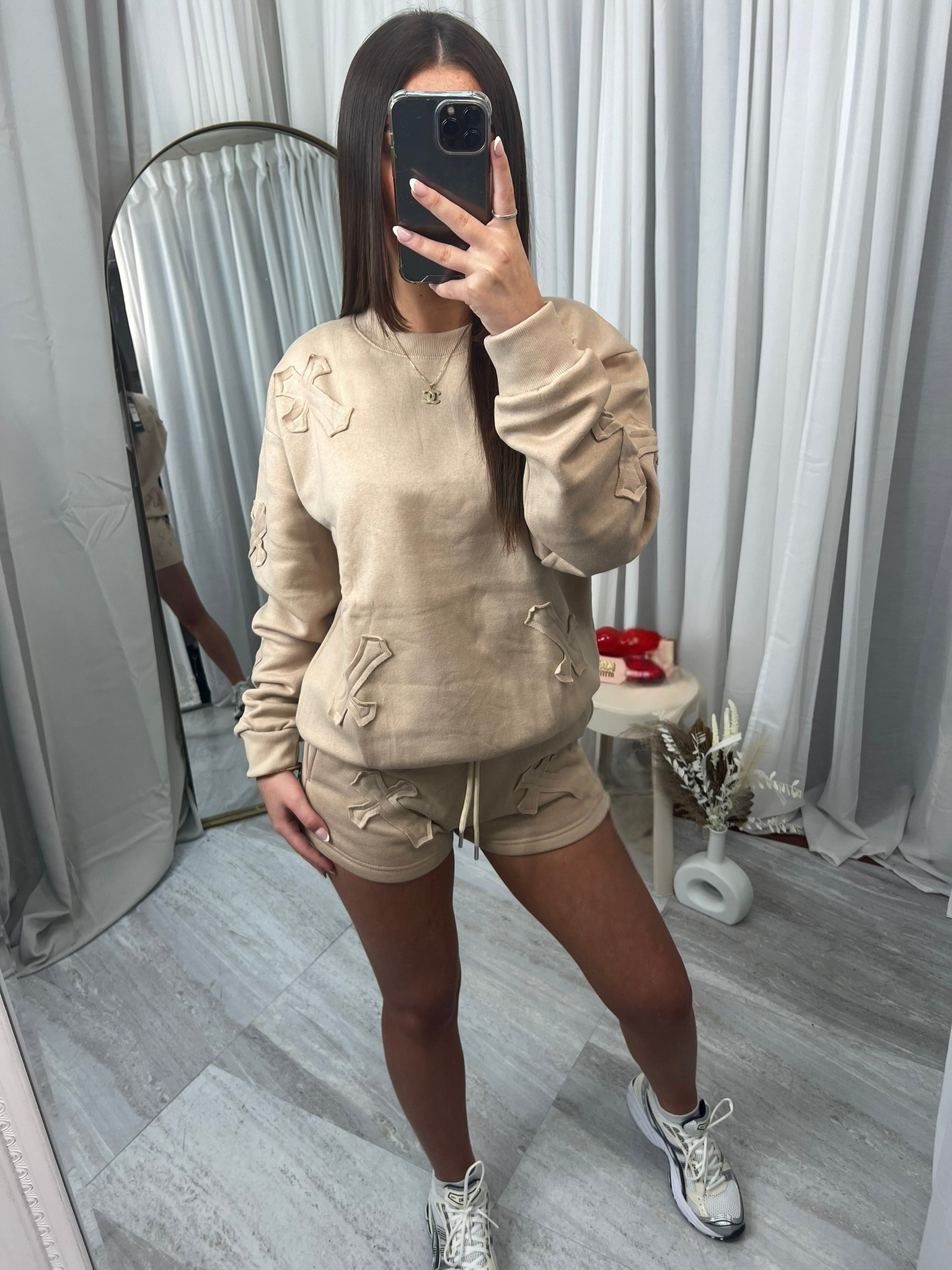 Sweat shirt and shorts set with cross detail